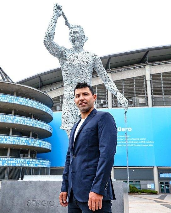 El “Kun” Agüero tiene su estatua en el Manchester City