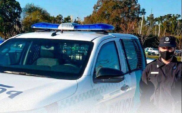 Policía detenido en La Plata por golpear a su ex pareja mientras dormía
