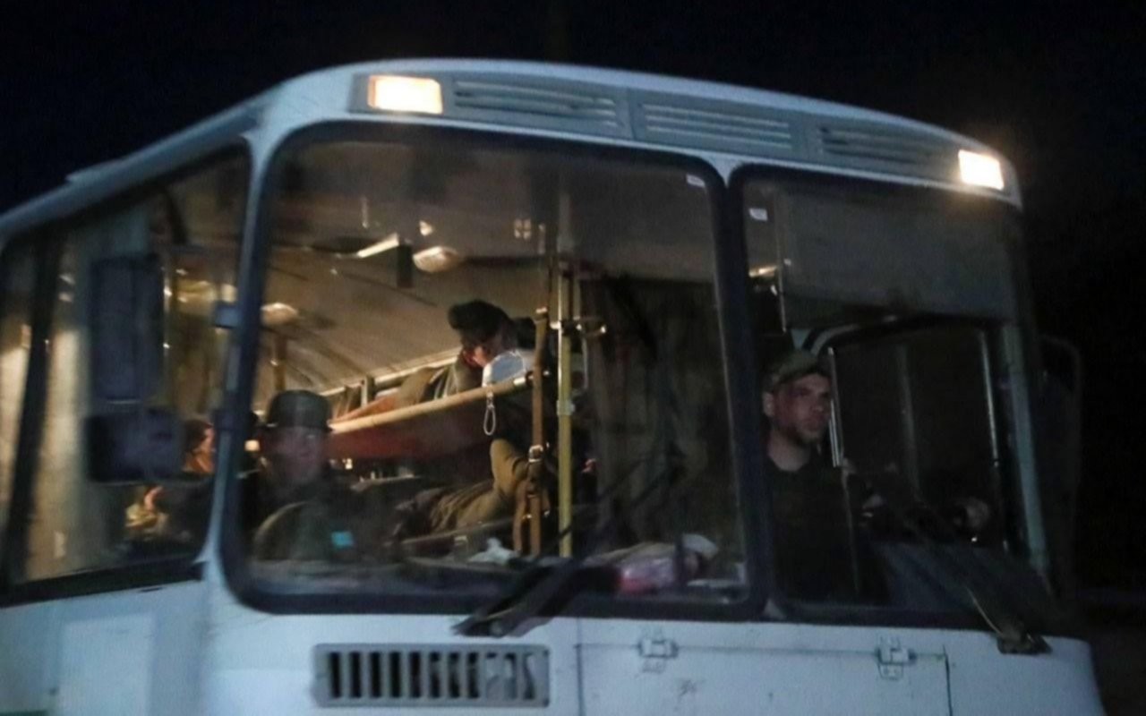 Rusia habría comenzado la evacuación de Mariupol para los soldados ucranianos “gravemente heridos”