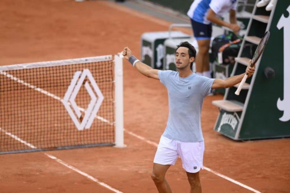 Thiago Tirante avanza en la Qualy de Roland Garros