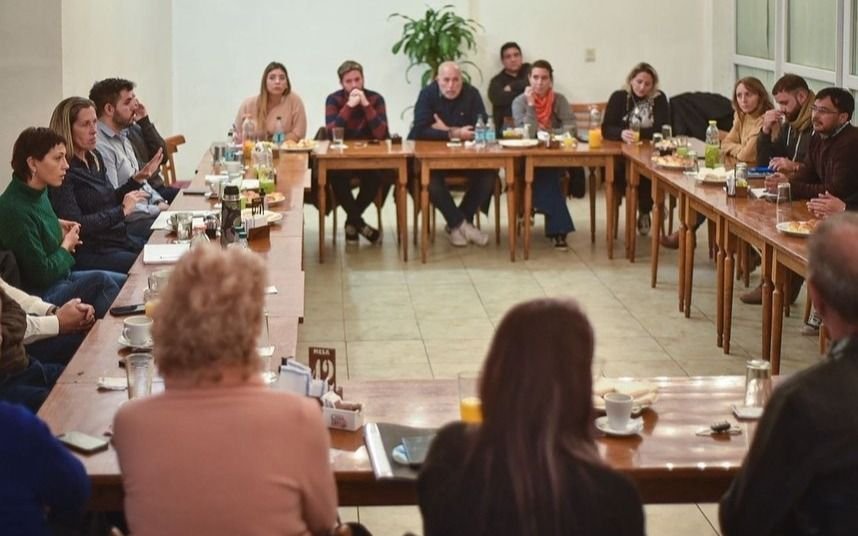 Reunión con cámara de comerciantes de Quilmes