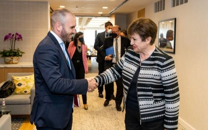 El FMI confirmó que no modificará las metas convenidas con el Gobierno