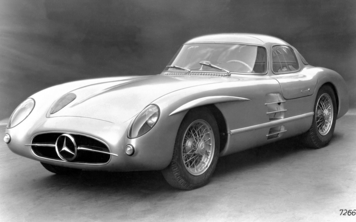 Sólo hay dos en el mundo: acaban de pagar una fortuna por un Mercedes Benz de 1955
