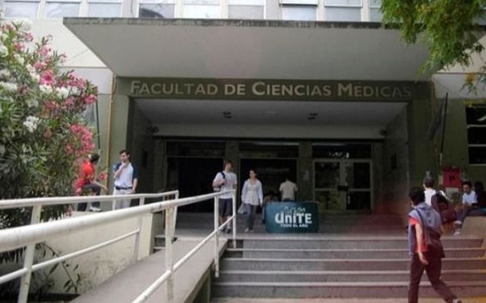 La Facultad de Medicina expresó su apoyo al Hospital de Niños y a sus profesionales en medio de la crisis