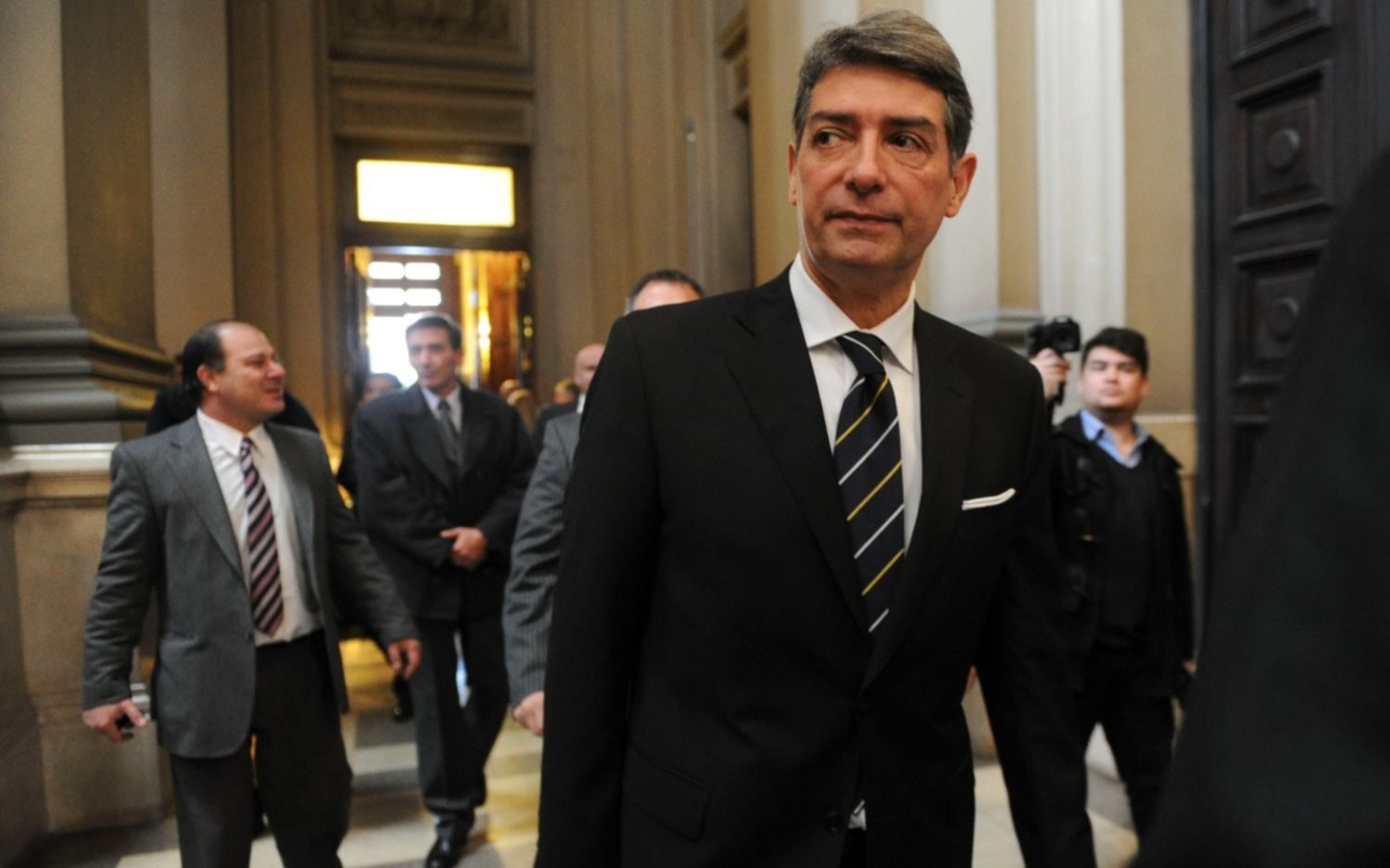 Se reúne por primera vez el Consejo de veinte miembros, con la presidencia de Rosatti