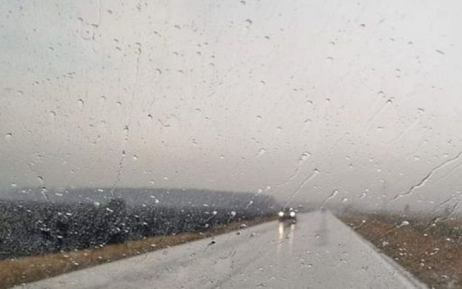 Nublado y con lluvias en el horizonte