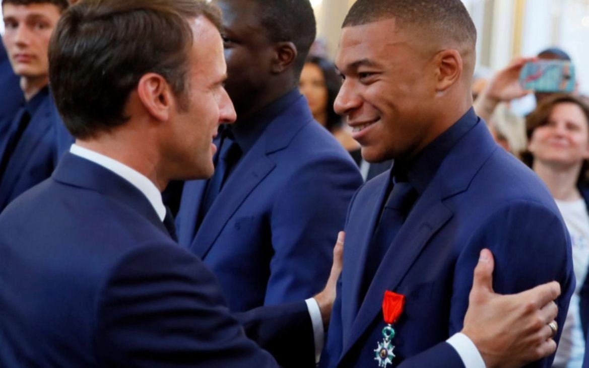 La confesión de Mbappé: el consejo que le dio Macron antes de decidir quedarse en el PSG