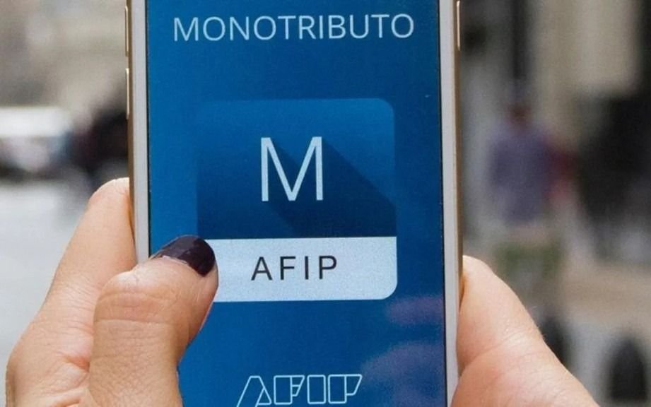 Monotributistas y autónomos: paso a paso, cómo saber si AFIP te reintegrará dinero