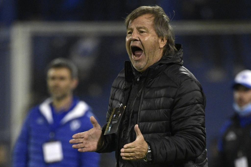 “Los chicos hicieron un partido digno, excepto por los goles”