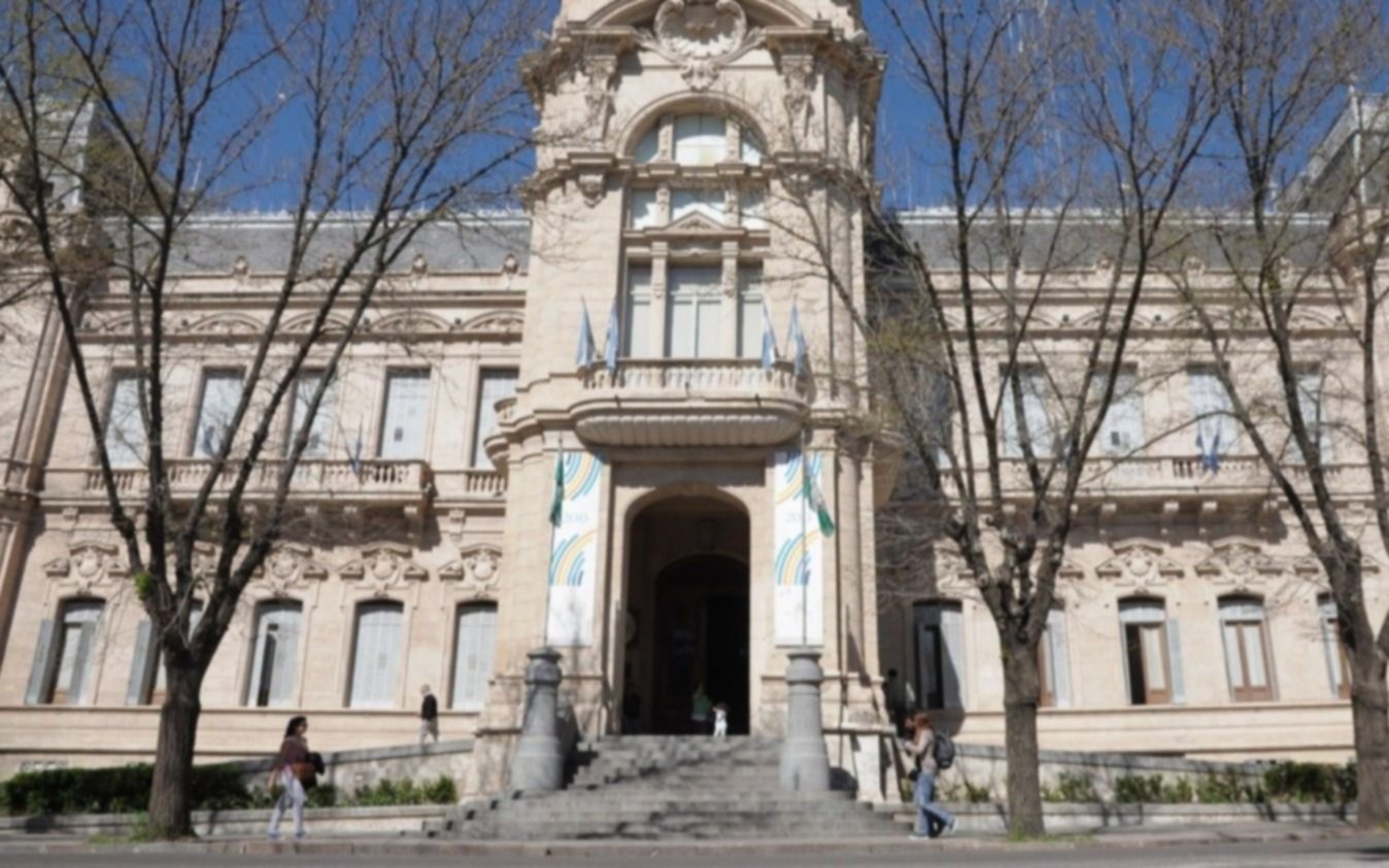 Un papelón: "por error" le pagan 4 millones de pesos a concejales de Bahia Blanca