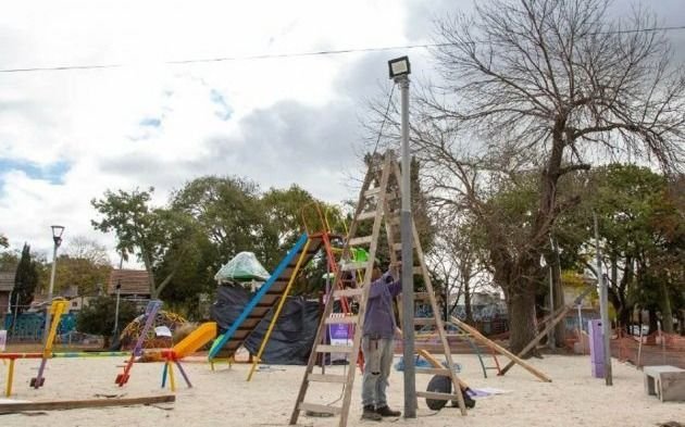 Avanzan las obras en Plaza Suiza de Barrio Parque Bernal