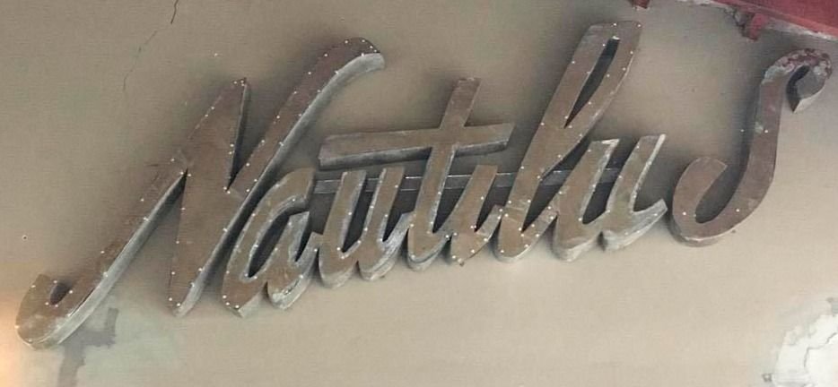 La travesía de Nautilus: desde el Bar Astro hasta el pub de la barra bañada en gin
