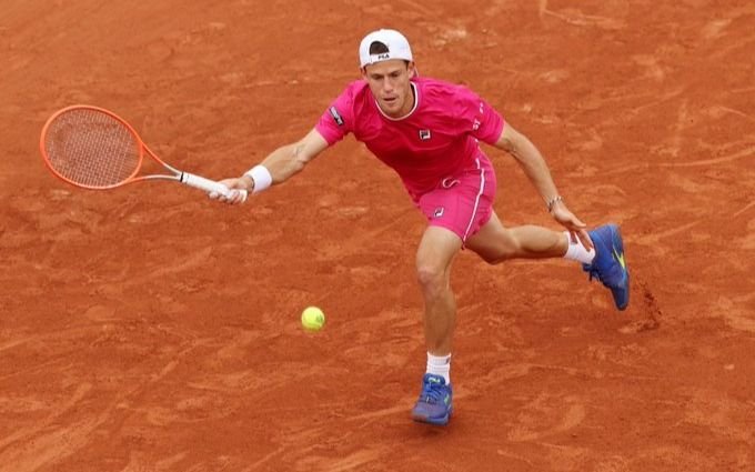 No pudo contra un gigante: el "Peque" perdió con Djokovic y quedó afuera de Roland Garros