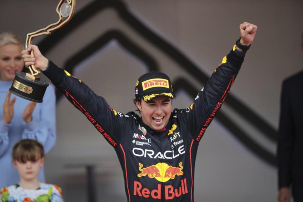 Red Bull sacó provecho de los errores de Ferrari