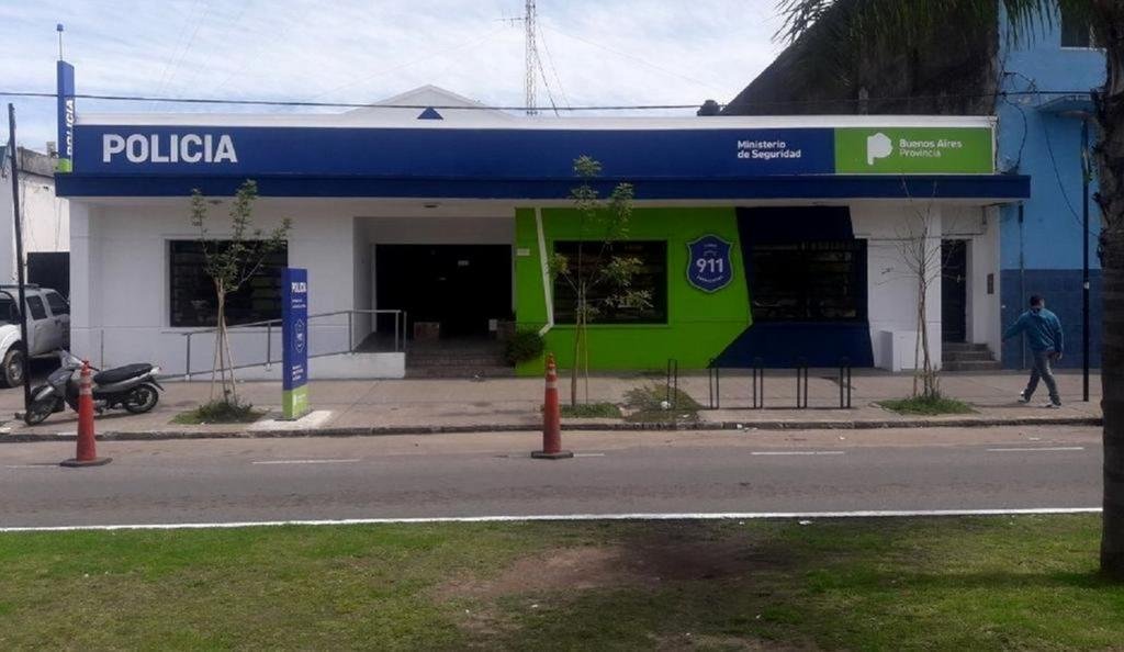 Desamparados ante el delito: en Los Hornos reclaman más comisarías