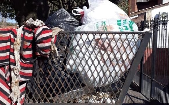 Canastos hasta el tope: quejas por el servicio de recolección de residuos