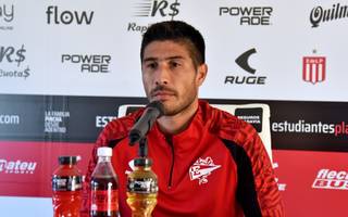 Luciano Lollo, en su presentación oficial en Estudiantes: "Ya quiero estar disponible para el partido del fin de semana"