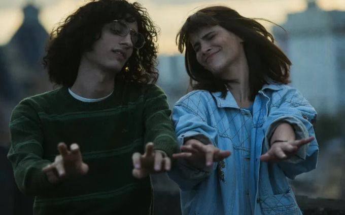 Los directores de "El amor después del amor" contaron cómo fue grabar la serie sobre Fito Páez