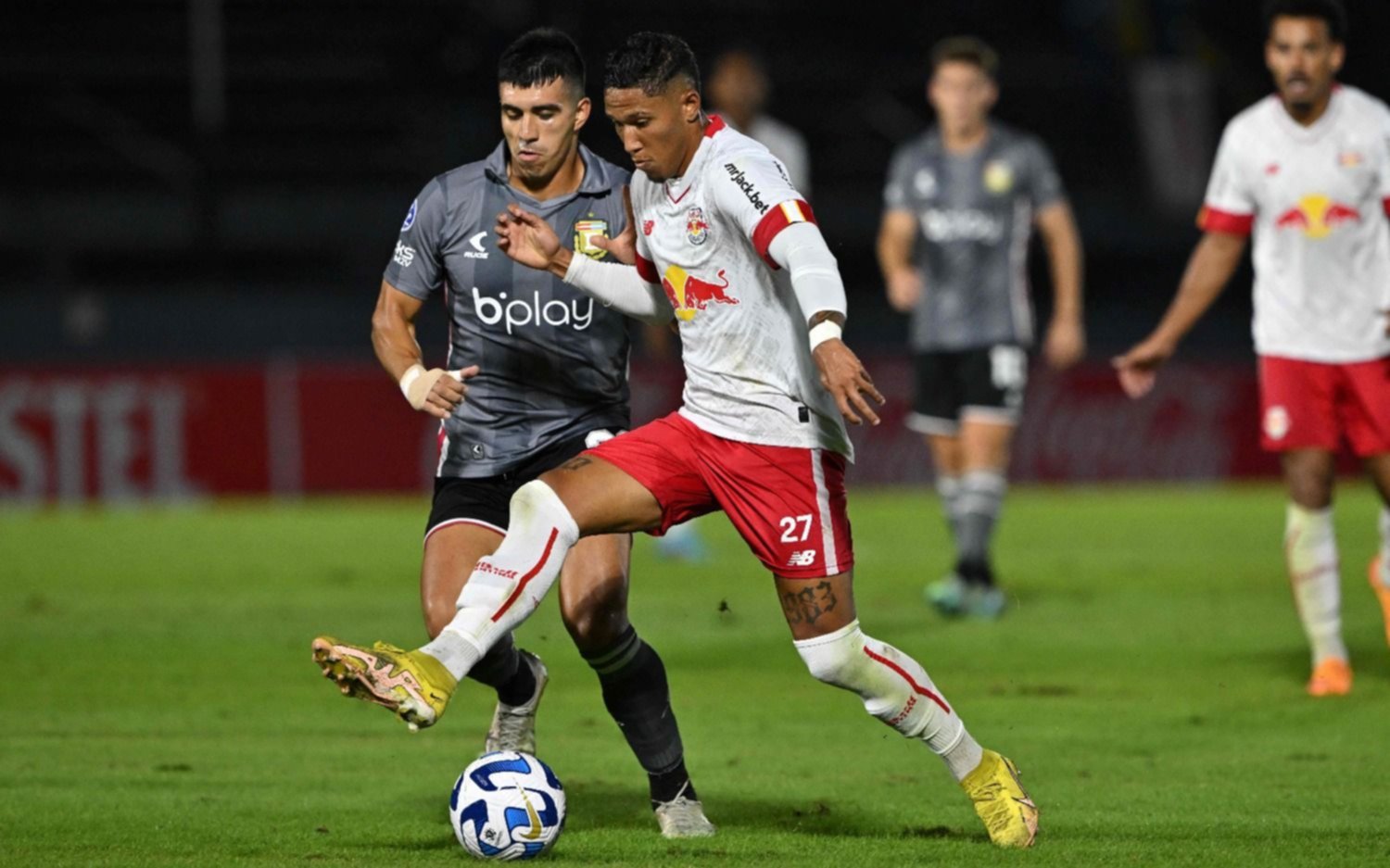 Estudiantes vuelve de Brasil con un punto muy positivo tras igualar 0 a 0 con Bragantino