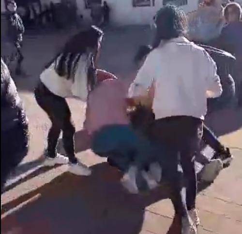 VIDEO. Grave denuncia por otro violento ataque en una escuela de La Plata
