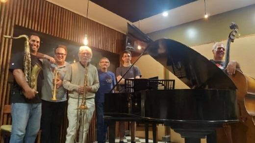 El Sexteto de Jazz toca para recordar a Curubeto