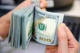El dólar blue cerró la semana en alza: 469 pesos