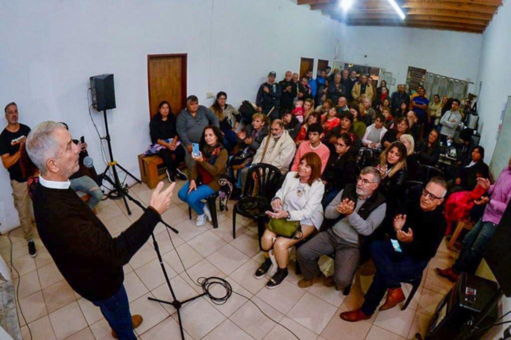 Alak: “Estamos trabajando para la reelección de Kicillof”