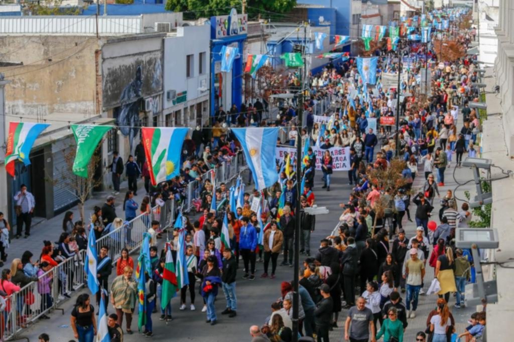 Ensenada: hubo festejo y se postergó la música