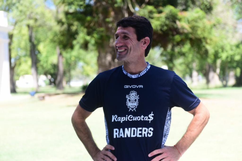 Gimnasia volvió a las prácticas con la mente en Arsenal