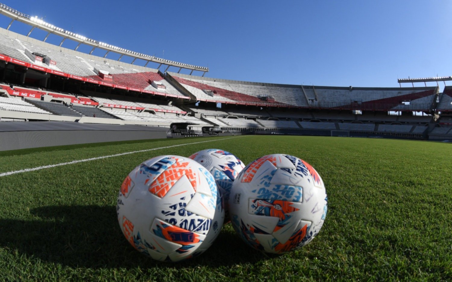 La agenda deportiva del domingo: partidos, horarios y TV