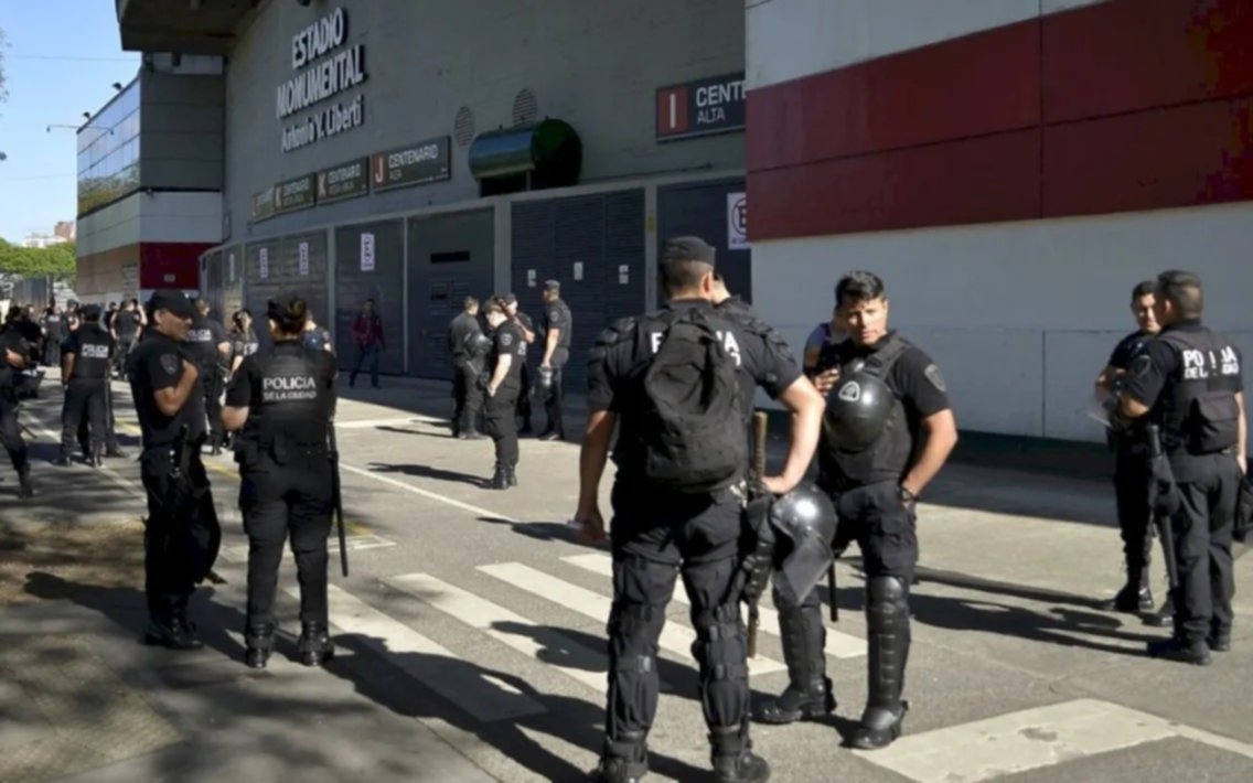 Preparan un amplio operativo de seguridad para el superclásico entre River y Boca: habrá 1400 policías