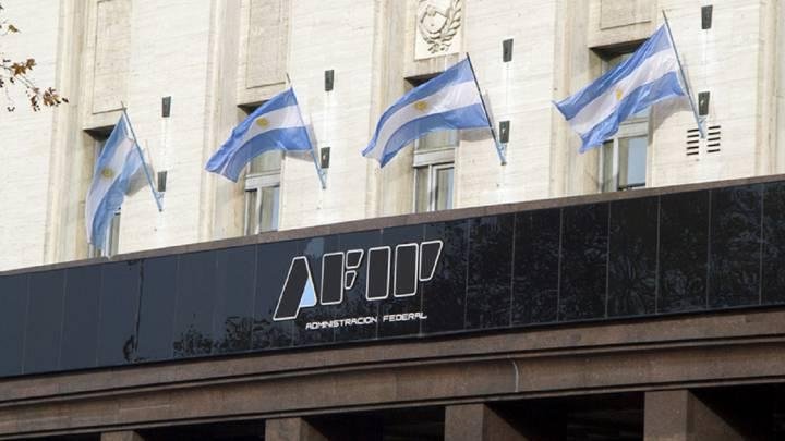 Oficializan nuevo piso para pagar Ganancias: a cuánto se fue el tope y desde cuándo rige