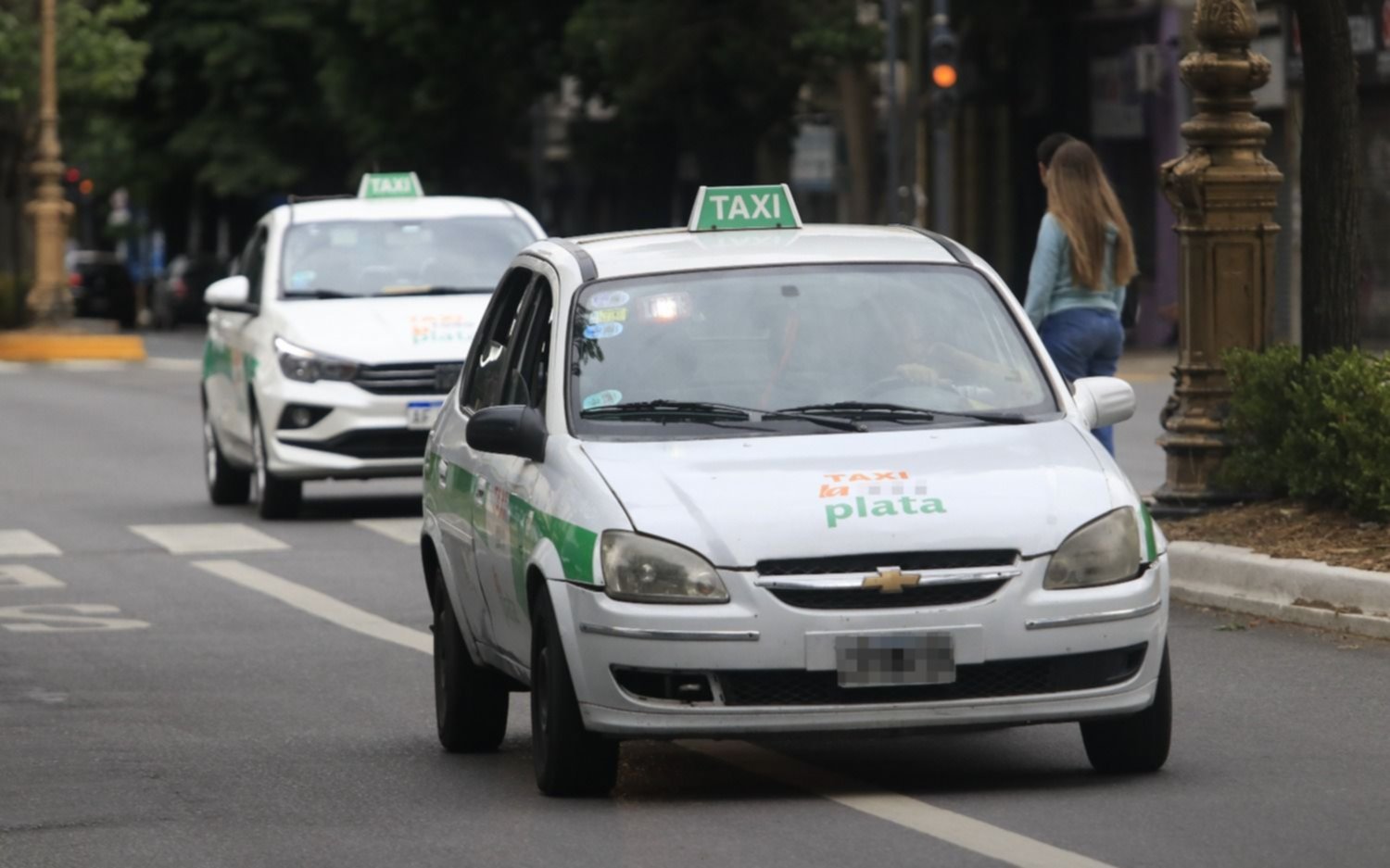 ¿Taxis más caros en La Plata?: urgente pedido del sector en medio de la suba de precios generalizada