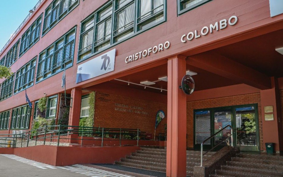 Menor de 16 años detenido en San Isidro por reiteradas amenazas de bomba a escuelas