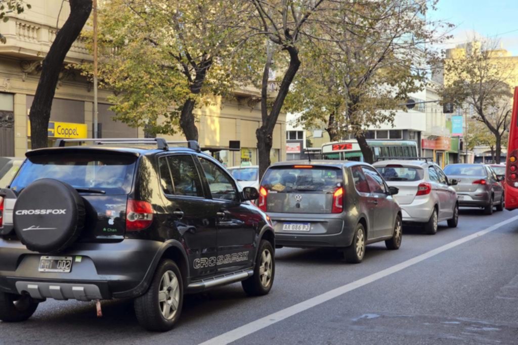 El seguro del auto subió entre un 15 y 20% y ya hay hasta ajustes mensuales