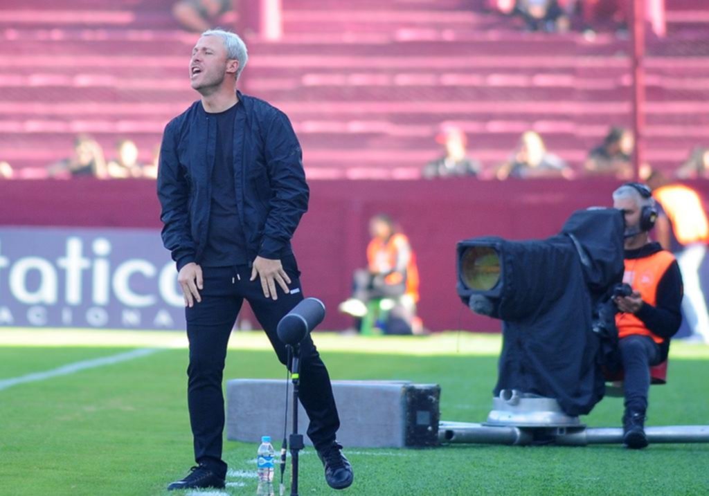 “Es más fácil y gracioso hablar de lo que hace Sarmiento”