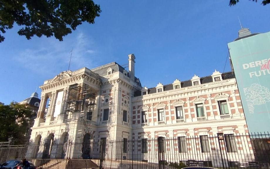 Provincia acordó adelantar el aumento a estatales y judiciales: restan aún los docentes