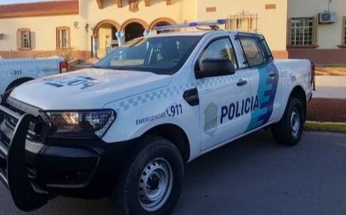 Detuvieron a un hombre que secuestró a su mamá y la amenazó con un hacha en Tolosa