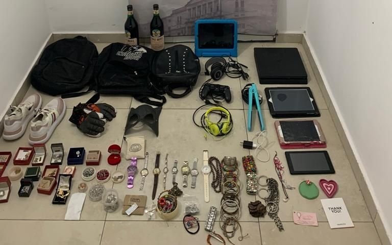 Dos niños de 11 y 12 años robaron en una casa de Gonnet