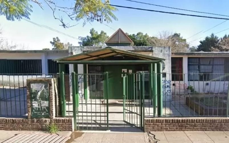 Bronca en una escuela de La Plata por una pérdida de gas que obligó a suspender las clases