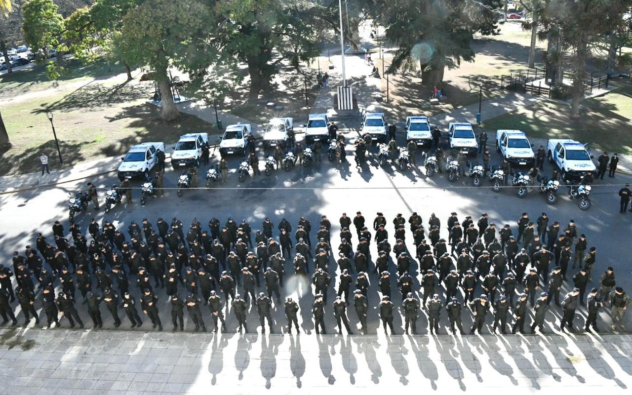 La Policía de Aproximación Barrial llegó a La Plata y sumará unos 300 efectivos para patrullar las calles