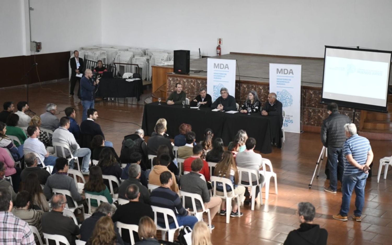 Garro sumó al equipo de Espert en la Ciudad