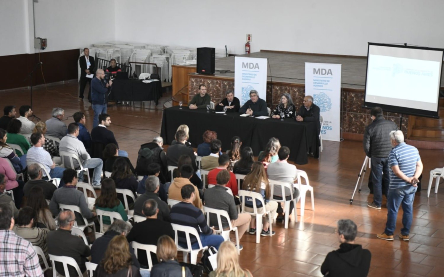 Javier Rodríguez: “Contamos con políticas diferenciadas para cada productor con el objetivo de lograr un crecimiento más equitativo en toda la Provincia”
