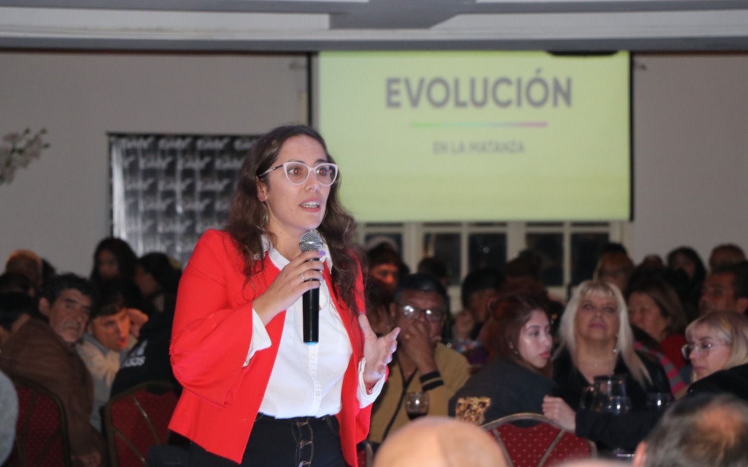 Con el apoyo de Martín Lousteau, Josefina Mendoza se lanzó en La Matanza