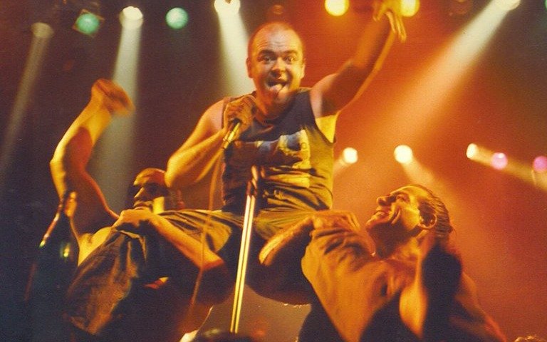 Luca Prodan cumpliría 70 años: el homenaje especial en uno de sus lugares favoritos