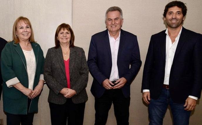 Bullrich robustece su armado en la Provincia