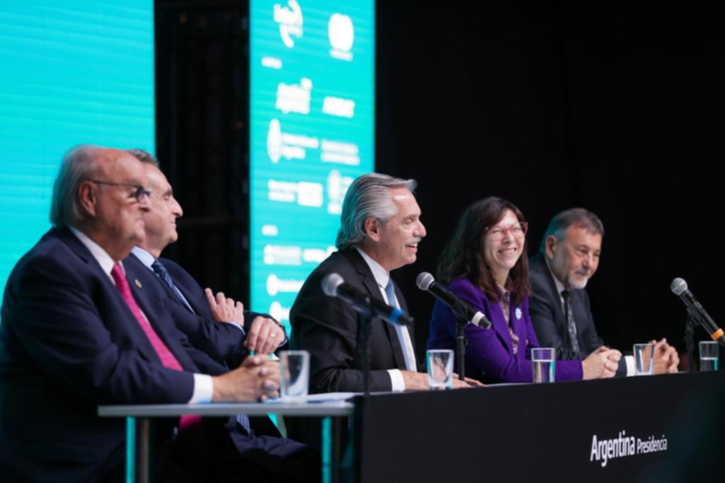 Alberto Fernández cruzó a la Vice por las críticas al acuerdo con el Fondo