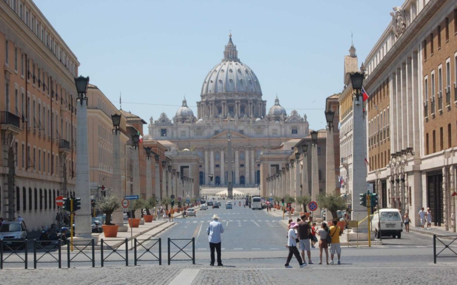 Vaticano: un hombre quería ver al Papa y terminó detenido tras forzar los controles de seguridad