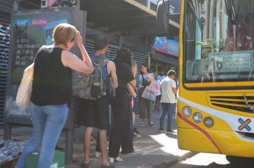 ¡Atención La Plata! Se frenó el paro y los micros funcionan con normalidad, tras idas y vueltas