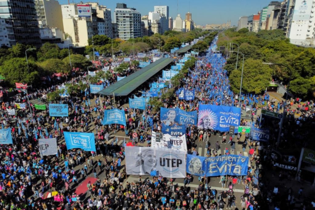 Piqueteros levantaron la protesta tras otra jornada de caos en el centro porteño